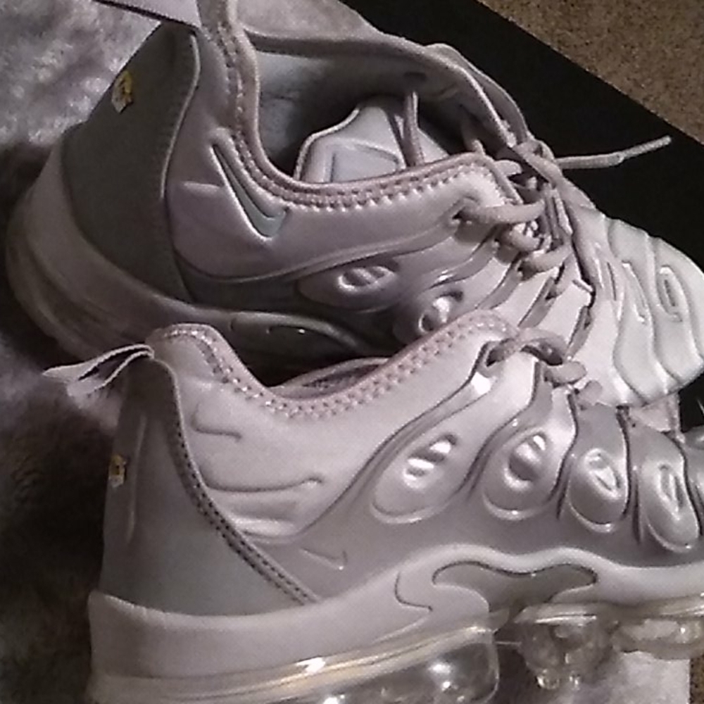 Nike air vapor max plus never worn size 13
